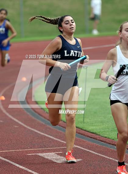 Thumbnail 1 in NCISAA D1 Championship (4x800) photogallery.