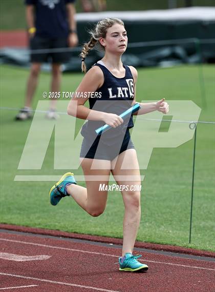 Thumbnail 2 in NCISAA D1 Championship (4x800) photogallery.