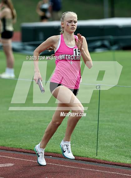 Thumbnail 2 in NCISAA D1 Championship (4x800) photogallery.