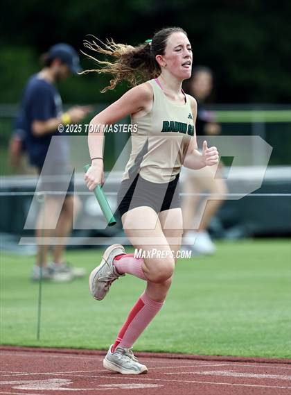 Thumbnail 3 in NCISAA D1 Championship (4x800) photogallery.