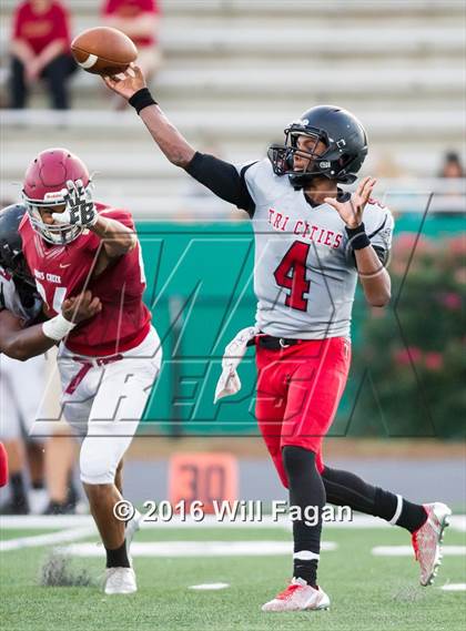 Thumbnail 3 in Tri-Cities vs. Johns Creek (Scrimmage)  photogallery.