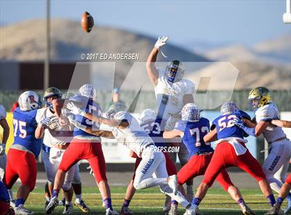 Thumbnail 2 in Reno vs. Reed (NIAA 4A Semifinal) photogallery.