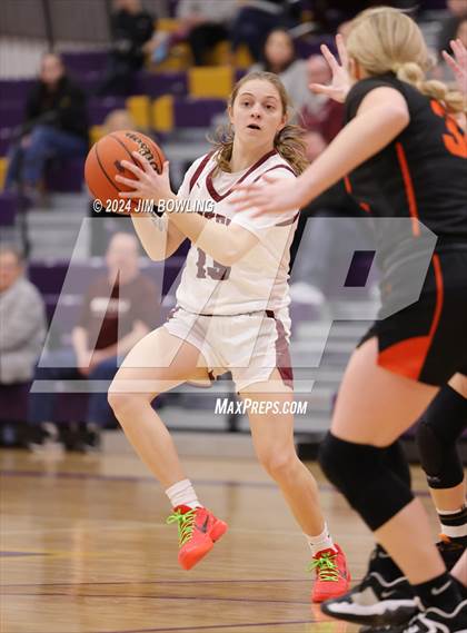 Thumbnail 2 in Paris vs Tolono Unity (IHSA 2A Regional Final) photogallery.