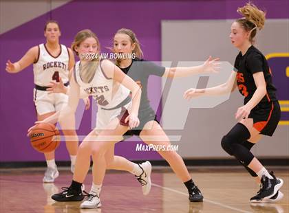Thumbnail 1 in Paris vs Tolono Unity (IHSA 2A Regional Final) photogallery.