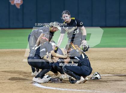 Thumbnail 1 in Shiner vs. Crawford (UIL 2A Softball Semifinal) photogallery.