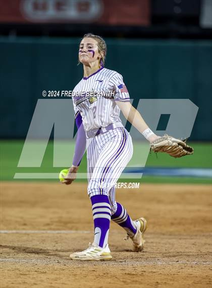 Thumbnail 2 in Shiner vs. Crawford (UIL 2A Softball Semifinal) photogallery.