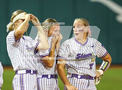 Thumbnail 2 in Shiner vs. Crawford (UIL 2A Softball Semifinal) photogallery.