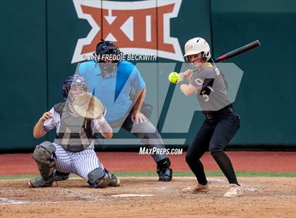 Thumbnail 3 in Shiner vs. Crawford (UIL 2A Softball Semifinal) photogallery.