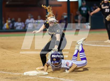 Thumbnail 3 in Shiner vs. Crawford (UIL 2A Softball Semifinal) photogallery.