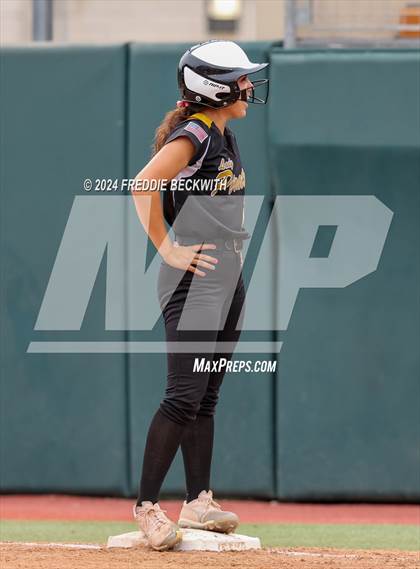 Thumbnail 2 in Shiner vs. Crawford (UIL 2A Softball Semifinal) photogallery.