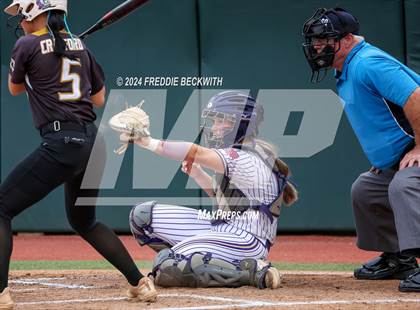 Thumbnail 2 in Shiner vs. Crawford (UIL 2A Softball Semifinal) photogallery.
