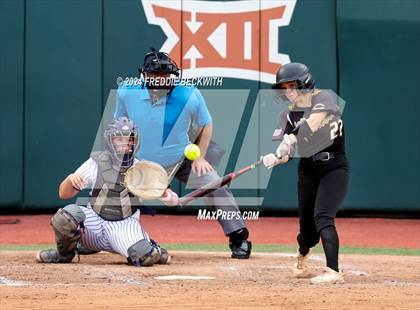 Thumbnail 2 in Shiner vs. Crawford (UIL 2A Softball Semifinal) photogallery.