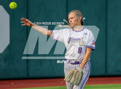 Thumbnail 2 in Shiner vs. Crawford (UIL 2A Softball Semifinal) photogallery.