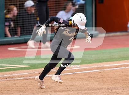 Thumbnail 3 in Shiner vs. Crawford (UIL 2A Softball Semifinal) photogallery.