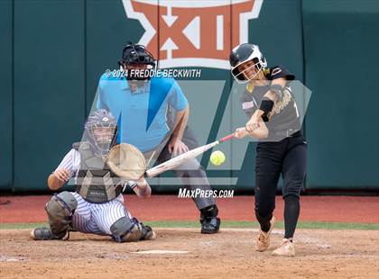 Thumbnail 3 in Shiner vs. Crawford (UIL 2A Softball Semifinal) photogallery.