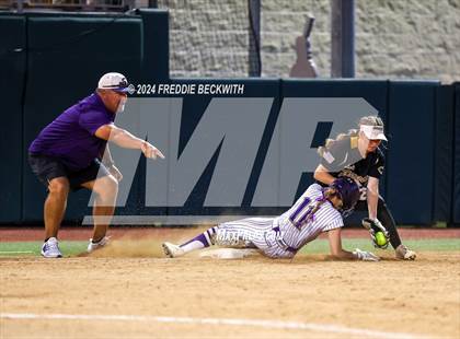 Thumbnail 1 in Shiner vs. Crawford (UIL 2A Softball Semifinal) photogallery.