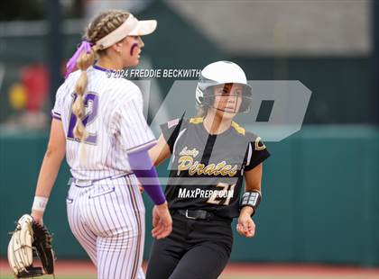 Thumbnail 2 in Shiner vs. Crawford (UIL 2A Softball Semifinal) photogallery.