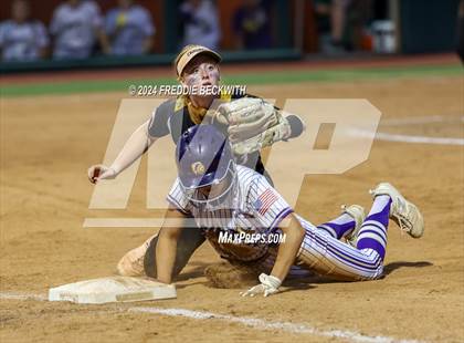 Thumbnail 2 in Shiner vs. Crawford (UIL 2A Softball Semifinal) photogallery.