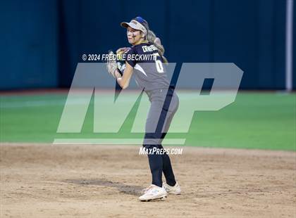 Thumbnail 3 in Shiner vs. Crawford (UIL 2A Softball Semifinal) photogallery.