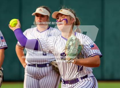 Thumbnail 1 in Shiner vs. Crawford (UIL 2A Softball Semifinal) photogallery.