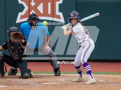 Thumbnail 2 in Shiner vs. Crawford (UIL 2A Softball Semifinal) photogallery.