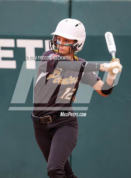 Thumbnail 2 in Shiner vs. Crawford (UIL 2A Softball Semifinal) photogallery.