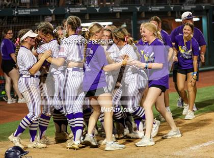 Thumbnail 3 in Shiner vs. Crawford (UIL 2A Softball Semifinal) photogallery.