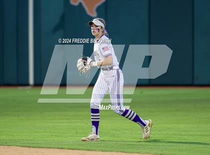 Thumbnail 3 in Shiner vs. Crawford (UIL 2A Softball Semifinal) photogallery.