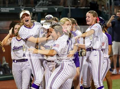 Thumbnail 2 in Shiner vs. Crawford (UIL 2A Softball Semifinal) photogallery.