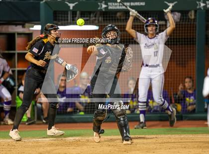 Thumbnail 3 in Shiner vs. Crawford (UIL 2A Softball Semifinal) photogallery.