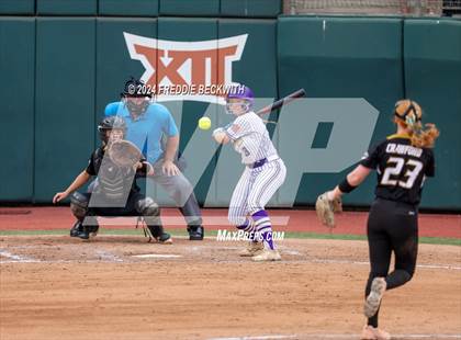 Thumbnail 2 in Shiner vs. Crawford (UIL 2A Softball Semifinal) photogallery.