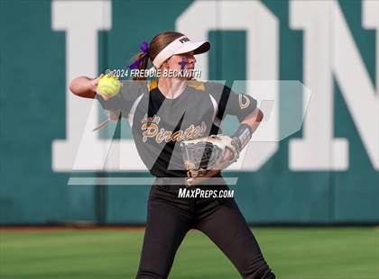 Thumbnail 2 in Shiner vs. Crawford (UIL 2A Softball Semifinal) photogallery.