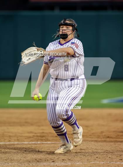 Thumbnail 1 in Shiner vs. Crawford (UIL 2A Softball Semifinal) photogallery.