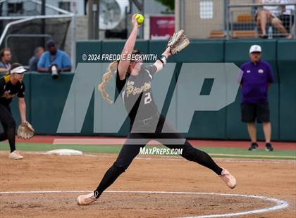 Thumbnail 1 in Shiner vs. Crawford (UIL 2A Softball Semifinal) photogallery.