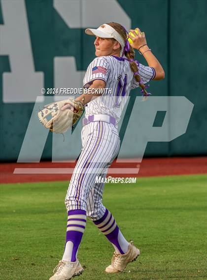 Thumbnail 1 in Shiner vs. Crawford (UIL 2A Softball Semifinal) photogallery.
