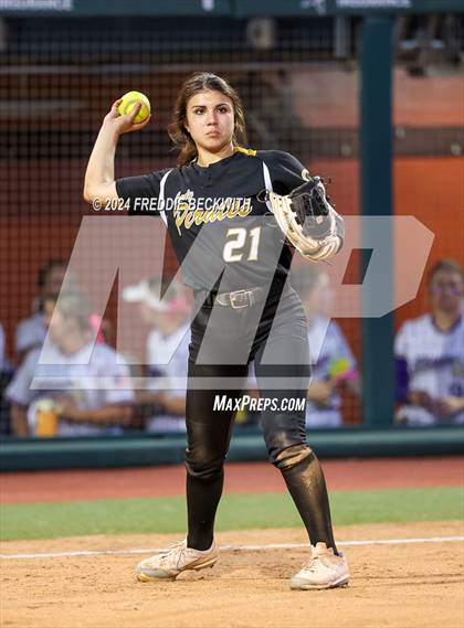 Thumbnail 3 in Shiner vs. Crawford (UIL 2A Softball Semifinal) photogallery.