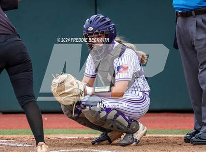 Thumbnail 2 in Shiner vs. Crawford (UIL 2A Softball Semifinal) photogallery.