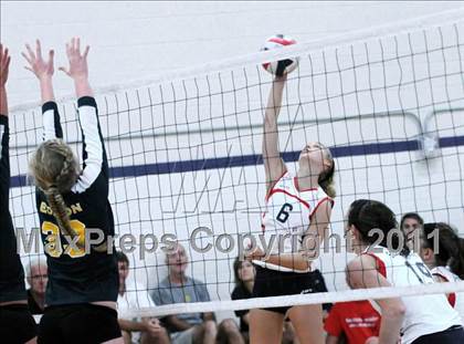 Thumbnail 3 in Sacred Heart vs. Edison (2010 Durango Fall Classic) photogallery.