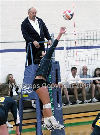 Thumbnail 3 in Sacred Heart vs. Edison (2010 Durango Fall Classic) photogallery.
