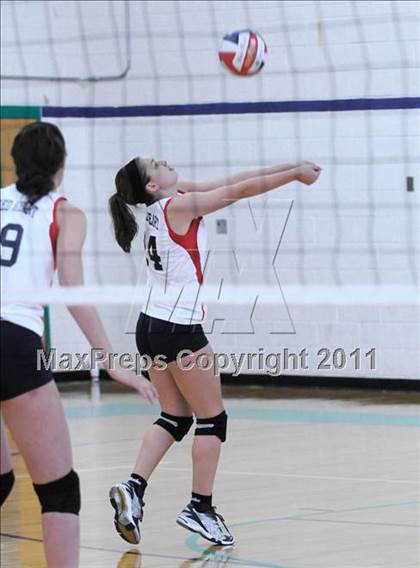 Thumbnail 1 in Sacred Heart vs. Edison (2010 Durango Fall Classic) photogallery.