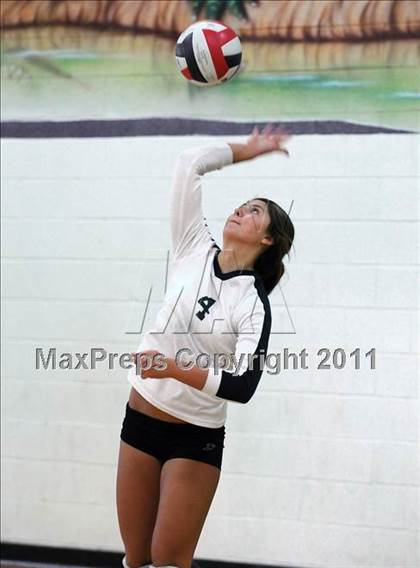 Thumbnail 1 in Sacred Heart vs. Edison (2010 Durango Fall Classic) photogallery.