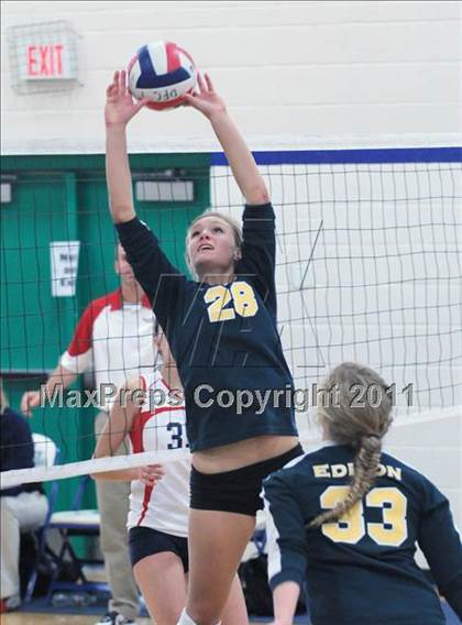 Thumbnail 2 in Sacred Heart vs. Edison (2010 Durango Fall Classic) photogallery.
