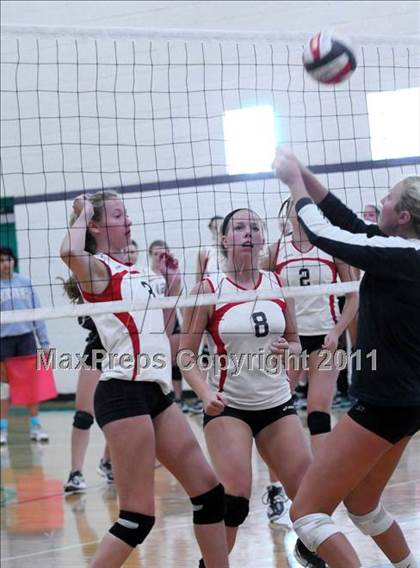 Thumbnail 3 in Sacred Heart vs. Edison (2010 Durango Fall Classic) photogallery.