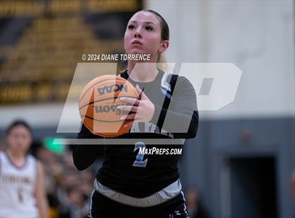 Thumbnail 1 in Villa Park @ Foothill photogallery.