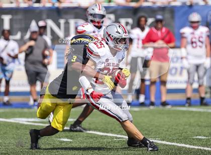 Thumbnail 2 in National Football Foundation All-Star Classic - NYC vs Long Island (2nd half photos) photogallery.