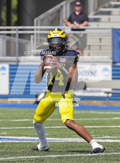 Thumbnail 2 in National Football Foundation All-Star Classic - NYC vs Long Island (2nd half photos) photogallery.