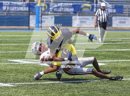 Thumbnail 2 in National Football Foundation All-Star Classic - NYC vs Long Island (2nd half photos) photogallery.