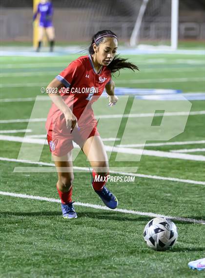 Thumbnail 1 in Lee vs Reagan [Ronald] photogallery.