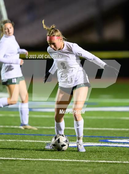 Thumbnail 1 in Lee vs Reagan [Ronald] photogallery.