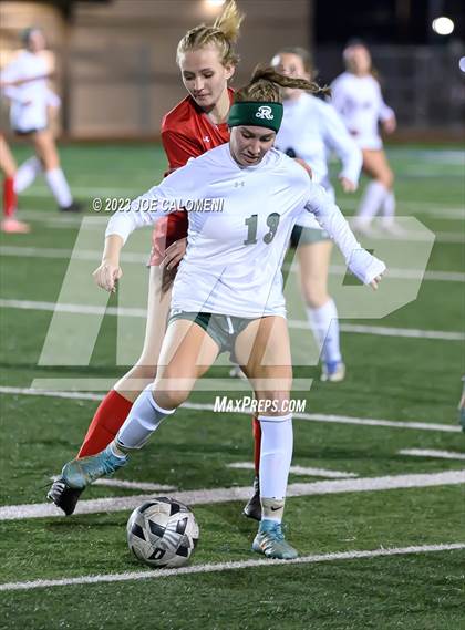 Thumbnail 2 in Lee vs Reagan [Ronald] photogallery.